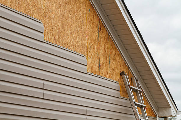 24/7 Emergency Vinyl Siding experts in Utica, IN